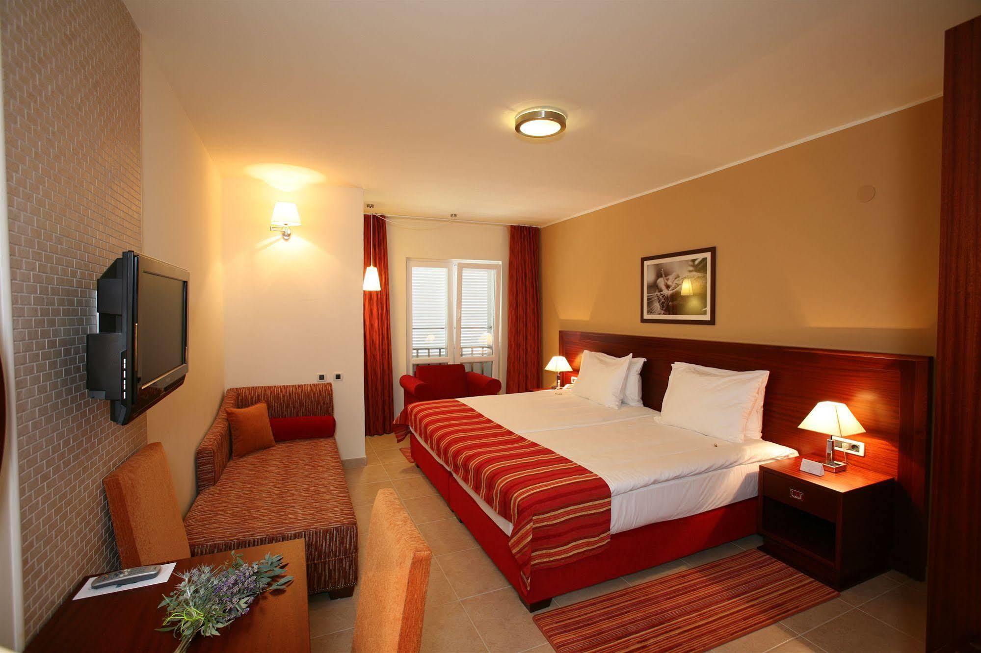 באסקה Valamar Atrium Residence מראה חיצוני תמונה