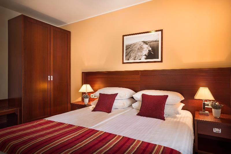 באסקה Valamar Atrium Residence מראה חיצוני תמונה